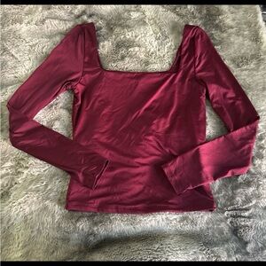 Long Sleeve burgundy top in S